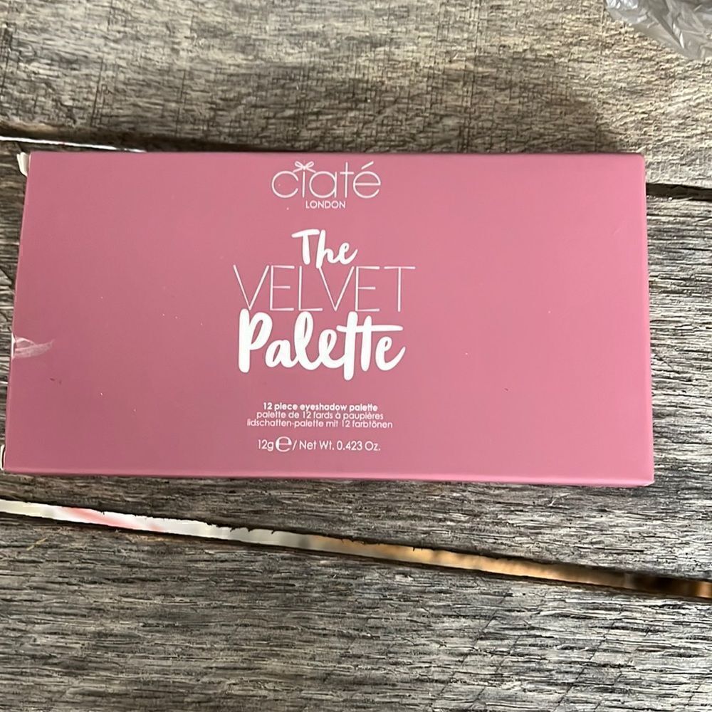 Ciate The Velvet Eyeshadow Pallette- brand new in box- beautiful colors
